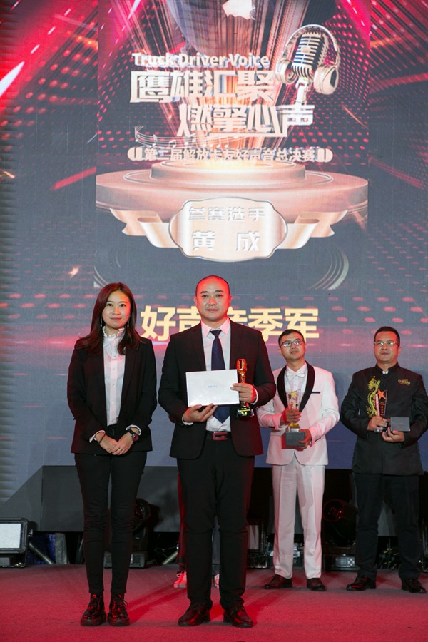 DƬ11.jpg