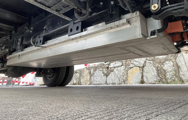 ����܇֮�ѡ���(qi��ng)��(d��ng)�� �߳��d �W����{(l��n)EL-plusɽ�^(q��)��v��ɽҰ650.jpg