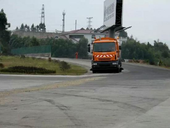 “ݎ” SEurocargo坍܇
