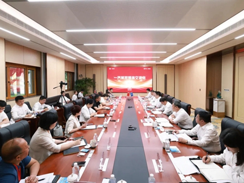 һ_2025ýw(hu)